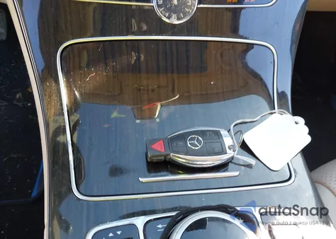 2016 Mercedes-Benz C 300 4Matic from USA, damaged, VIN 55SWF4KB4GU175151